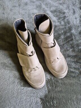 Lofina Italian Suede Boots